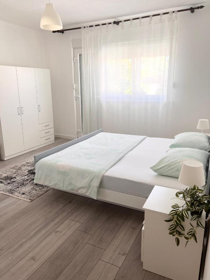 Apartment Tea Rab Town Bagian luar foto